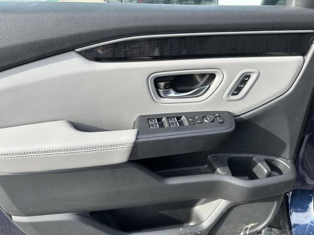 Used 2023 Honda Pilot Elite image 11