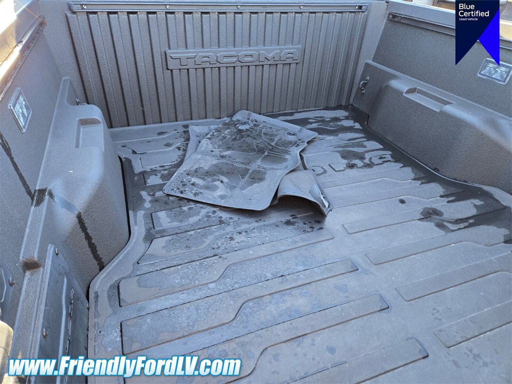 Used 2025 Toyota Tacoma Trailhunter image 13