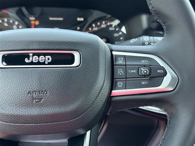 Used 2026 Jeep Compass Limited AWD/4WD image 20