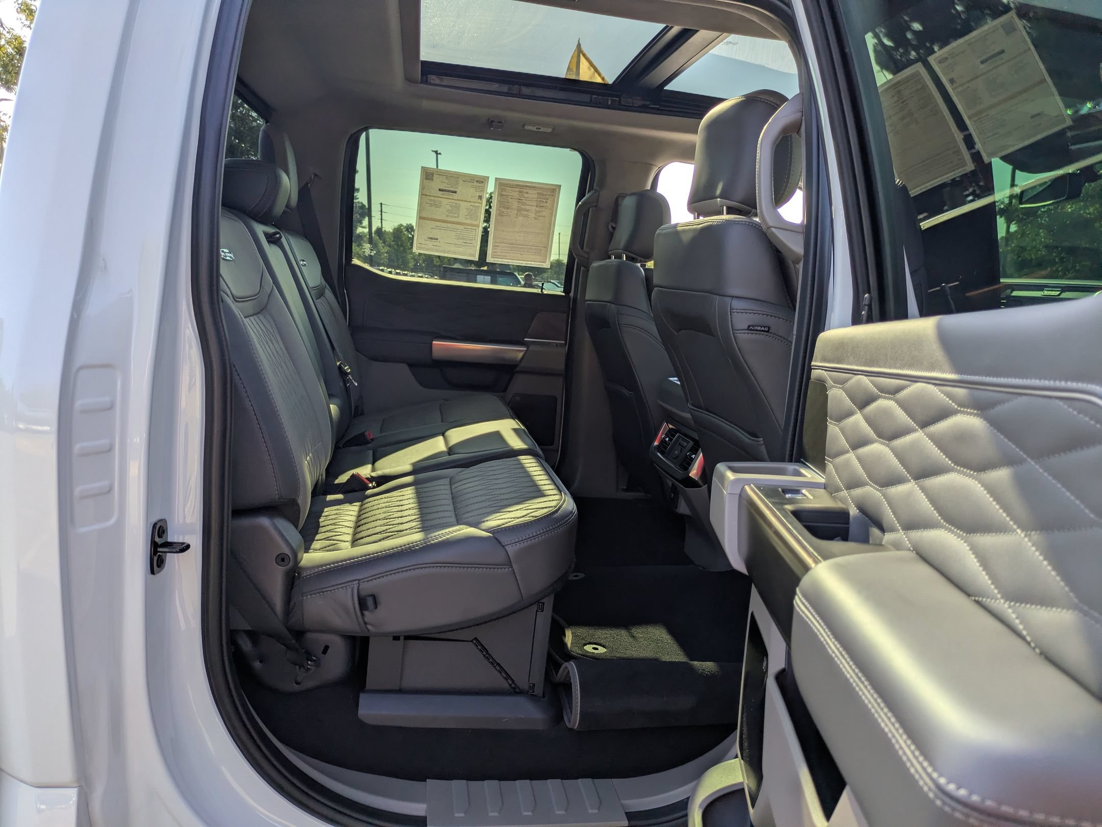 Certified 2026 Ford F250 Platinum w/ Platinum Plus Package AWD/4WD image 38