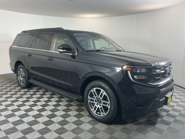 Certified 2025 Ford Expedition Max Active AWD/4WD image 3