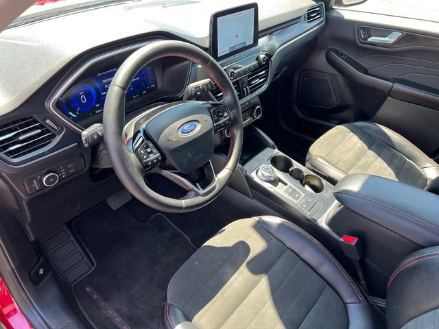 Certified 2022 Ford Escape SEL w/ SEL Stealth AWD Package image 29