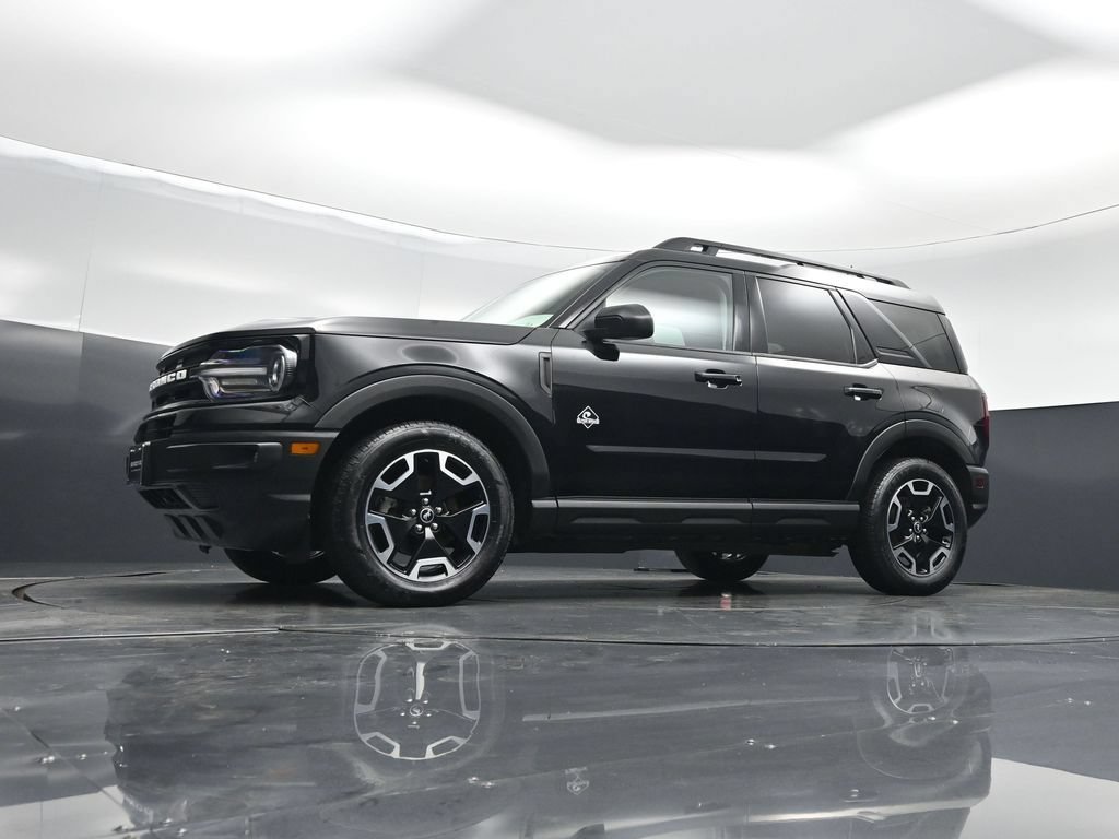 Certified 2023 Ford Bronco Sport Outer Banks w/ Tech Package AWD/4WD image 46