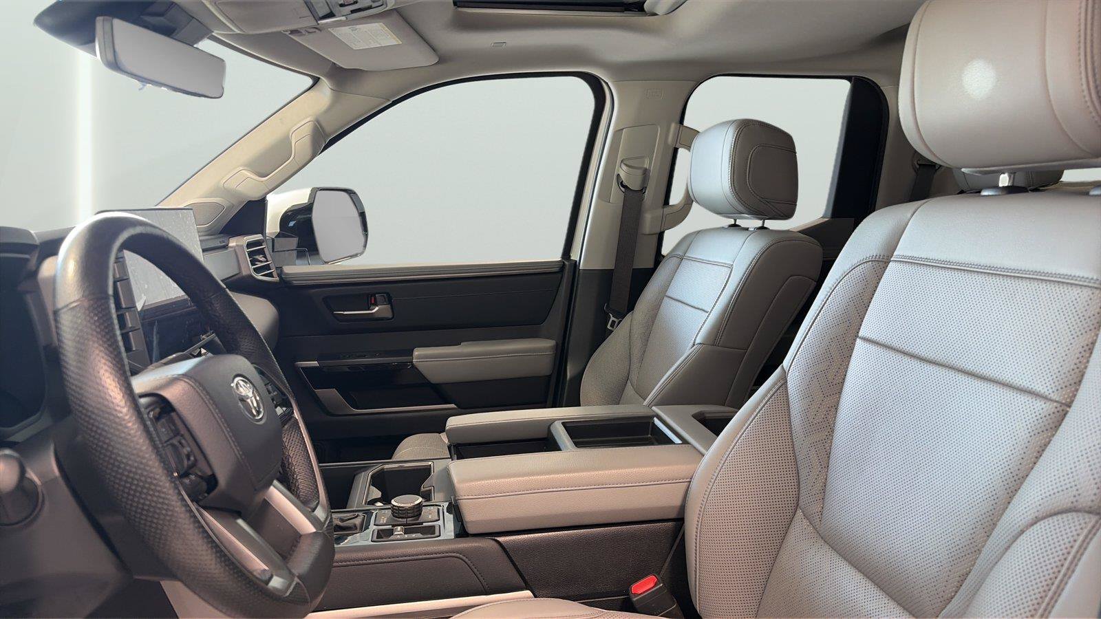 Used 2022 Toyota Tundra Limited w/ TRD Off-Road Package AWD/4WD image 10