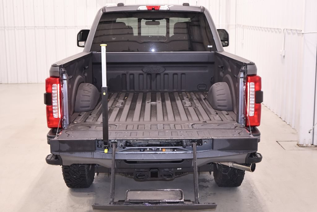 Certified 2023 Ford F250 Lariat w/ Tremor Off-Road Package AWD/4WD image 45