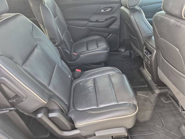 Used 2022 Chevrolet Traverse Premier w/ Redline Edition AWD/4WD image 31