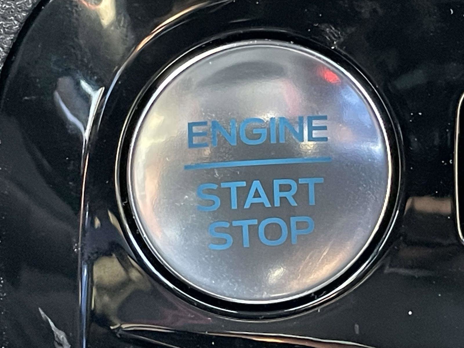 Certified 2025 Ford Escape ST-Line Elite AWD/4WD image 29