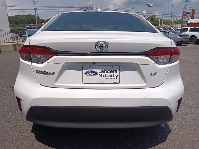 Used 2023 Toyota Corolla LE FWD image 3