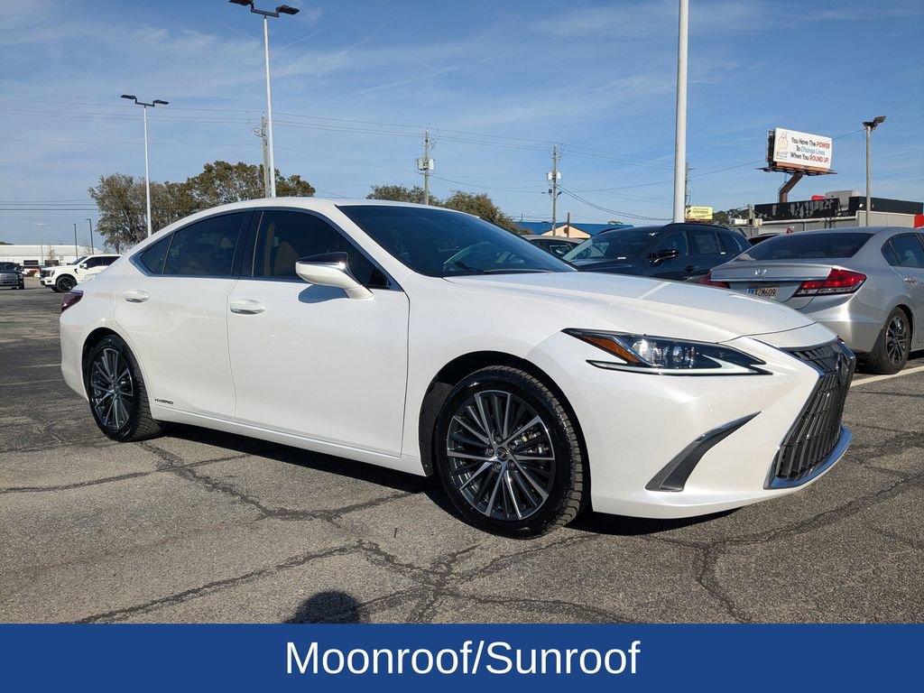 Used 2022 Lexus ES 300h w/ Premium Package FWD image 8