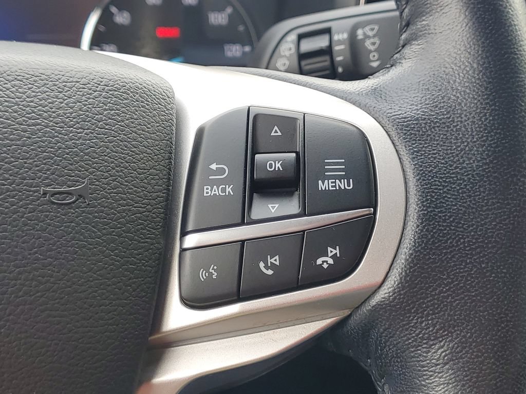 Certified 2022 Ford Explorer XLT w/ Equipment Group 202A AWD/4WD image 26