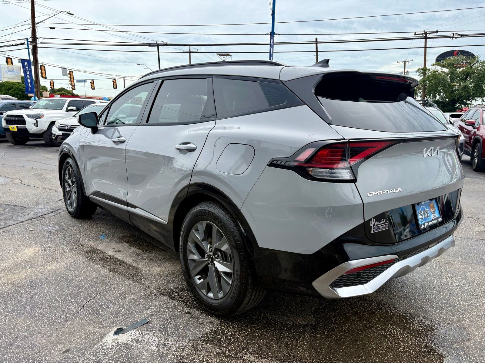 Used 2023 Kia Sportage SX FWD image 5