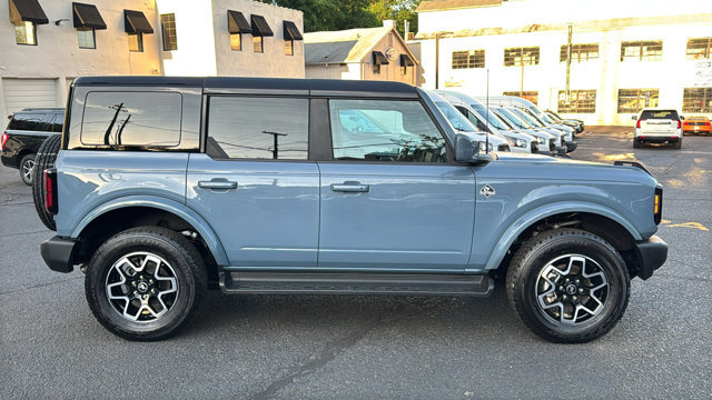 Certified 2025 Ford Bronco Outer Banks AWD/4WD image 4