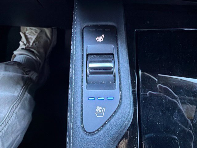 Used 2025 Kia Telluride EX X-Line AWD/4WD image 38