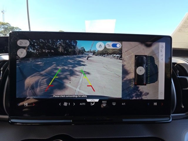 Certified 2025 Ford Expedition Active image 15