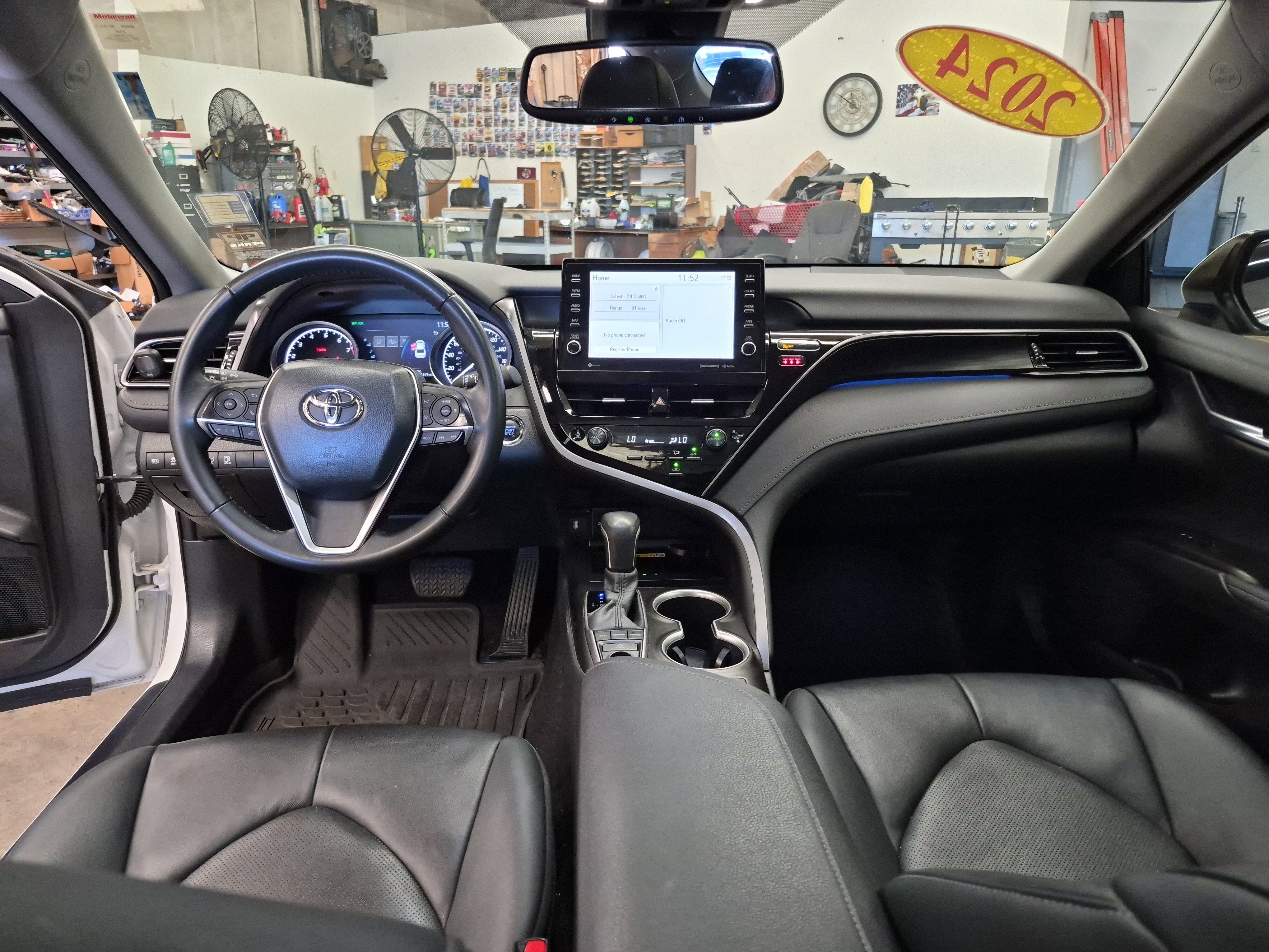 Used 2024 Toyota Camry XLE FWD image 19