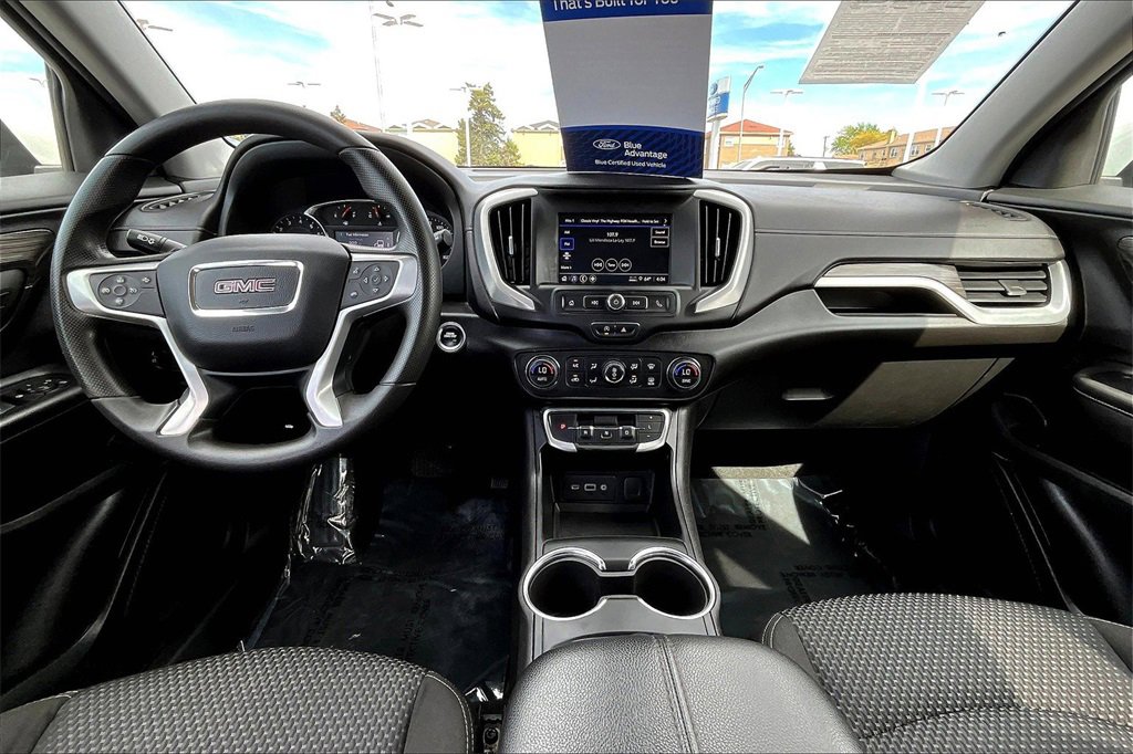 Used 2023 GMC Terrain SLE w/ Driver Convenience Package image 15