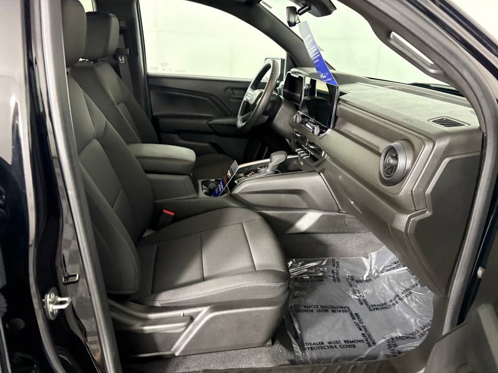 Used 2024 Chevrolet Colorado Trail Boss image 33