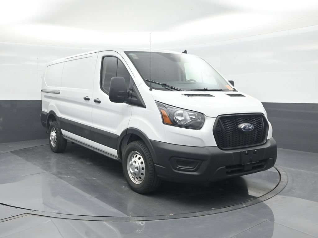 Certified 2025 Ford Transit 150 Low Roof AWD image 8