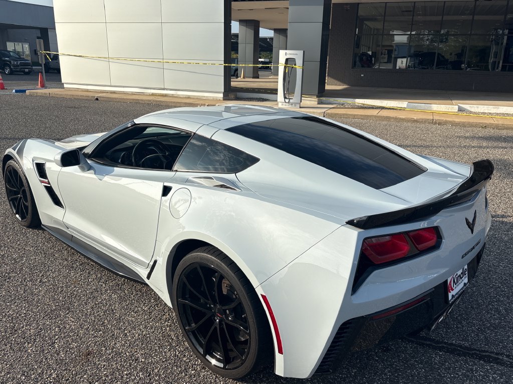 Used 2019 Chevrolet Corvette Grand Sport w/ Carbon Flash Badge Package RWD image 15