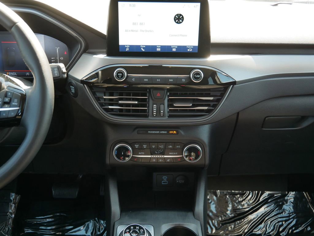 Certified 2023 Ford Escape Active AWD/4WD image 16