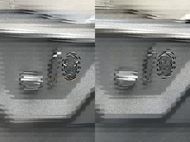 Certified 2025 Ford Expedition Platinum w/ Platinum Ultimate Package image 13