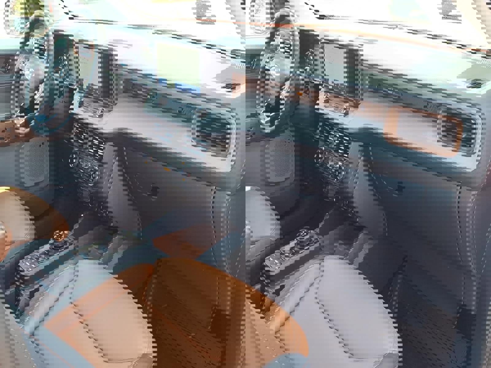 Certified 2023 Ford Maverick Lariat w/ Lariat Luxury Package image 10