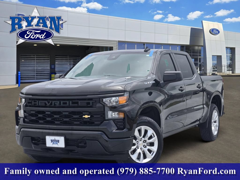 Used 2025 Chevrolet Silverado 1500 Custom