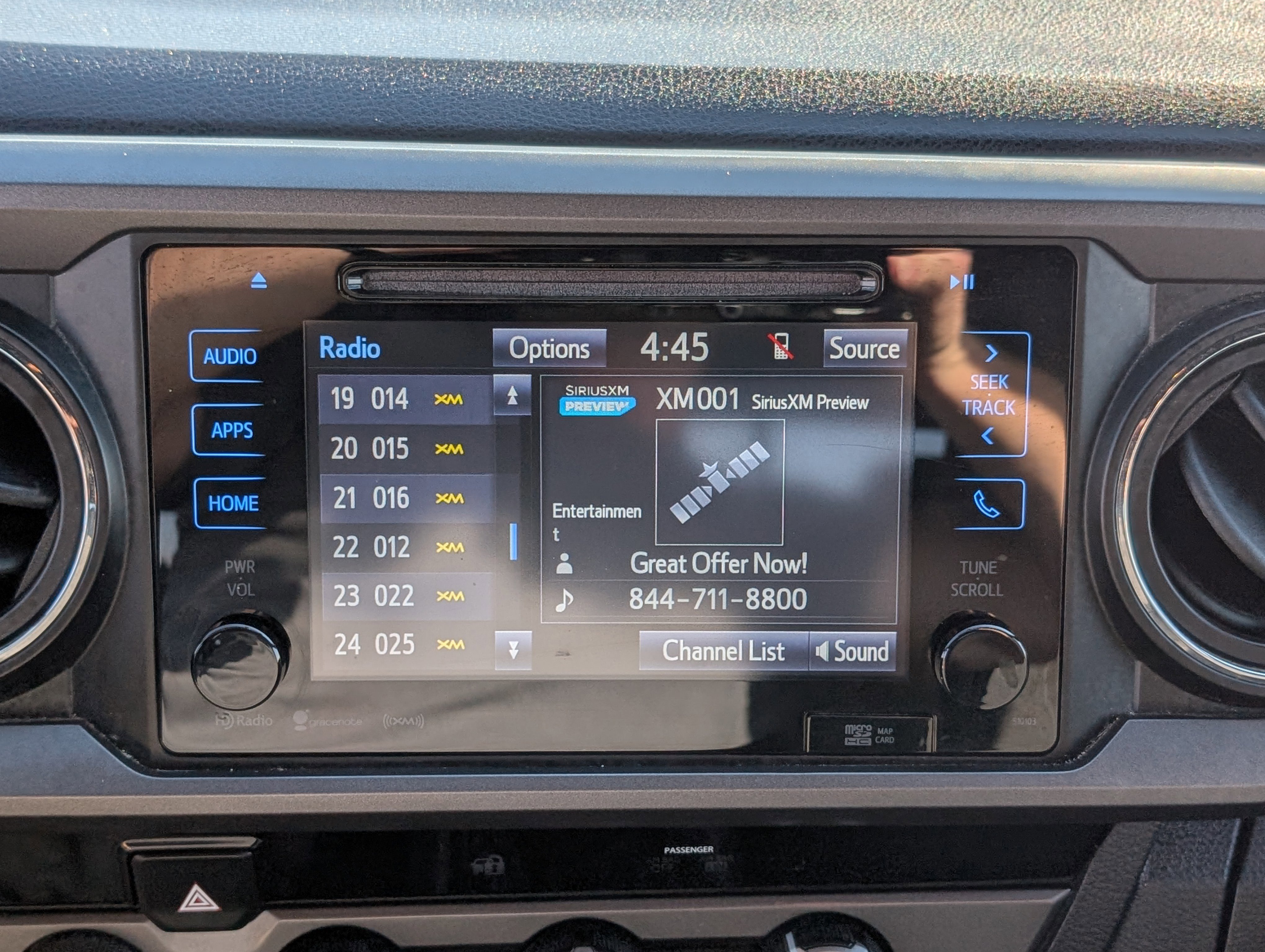 Used 2017 Toyota Tacoma TRD Sport w/ Tow Package image 24