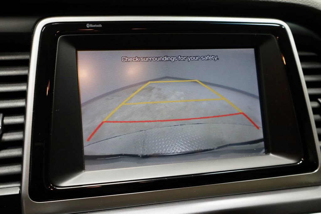 Used 2018 Hyundai Sonata SE image 2