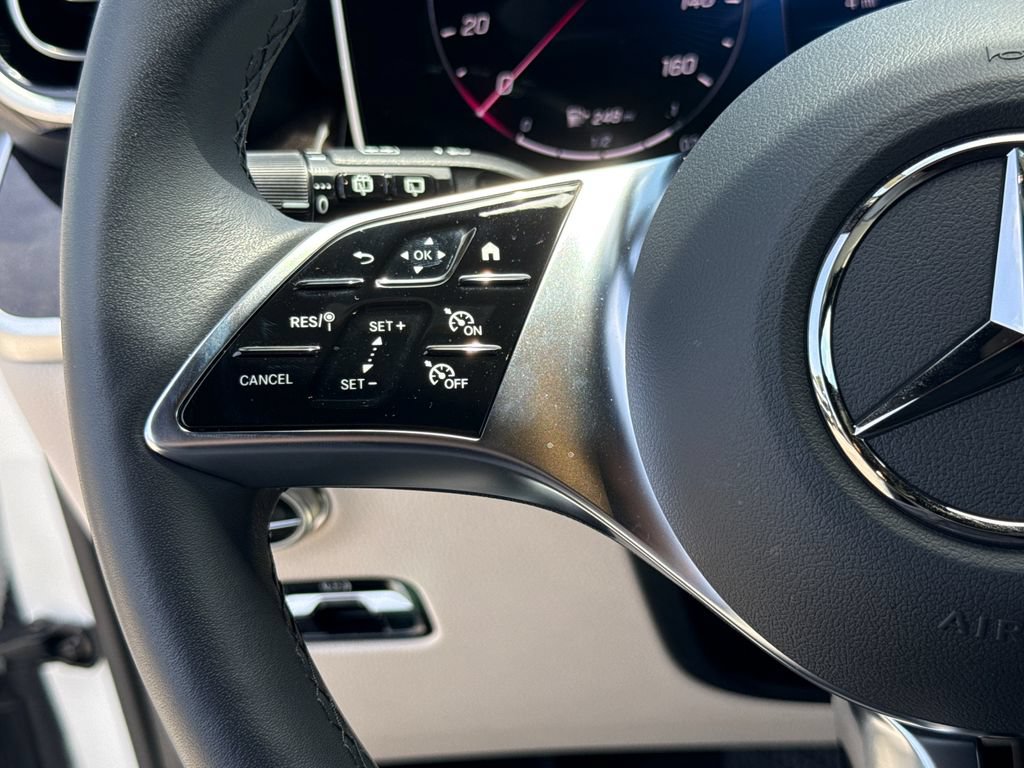 Used 2025 Mercedes-Benz GLC 300 image 15