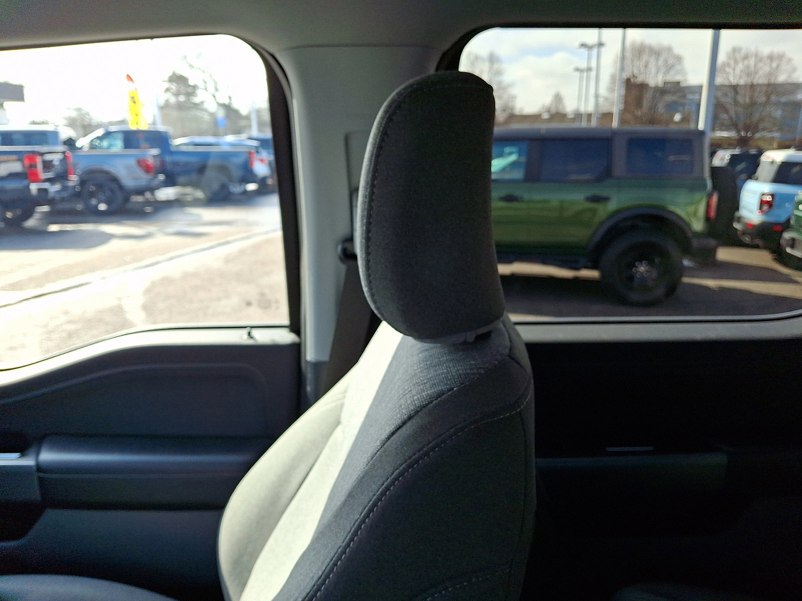 Certified 2022 Ford F150 XLT w/ Equipment Group 302A High image 17