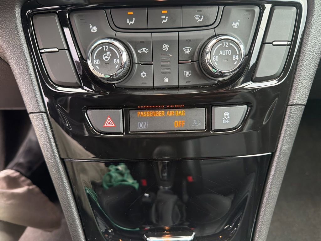 Used 2020 Buick Encore Essence image 22