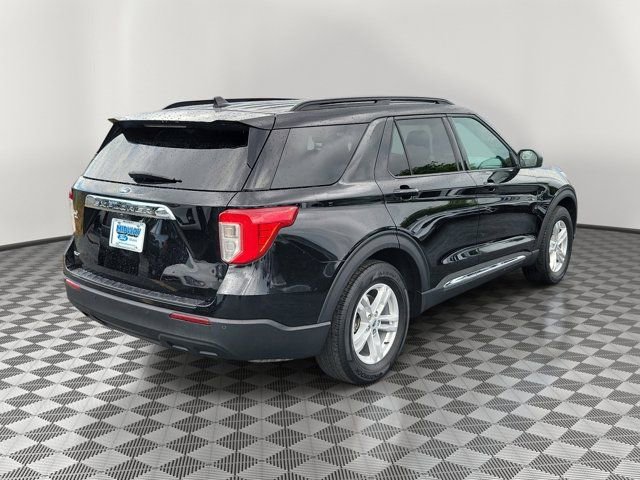 Certified 2023 Ford Explorer XLT RWD image 6