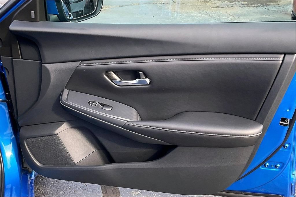 Used 2023 Nissan Sentra SV FWD image 23