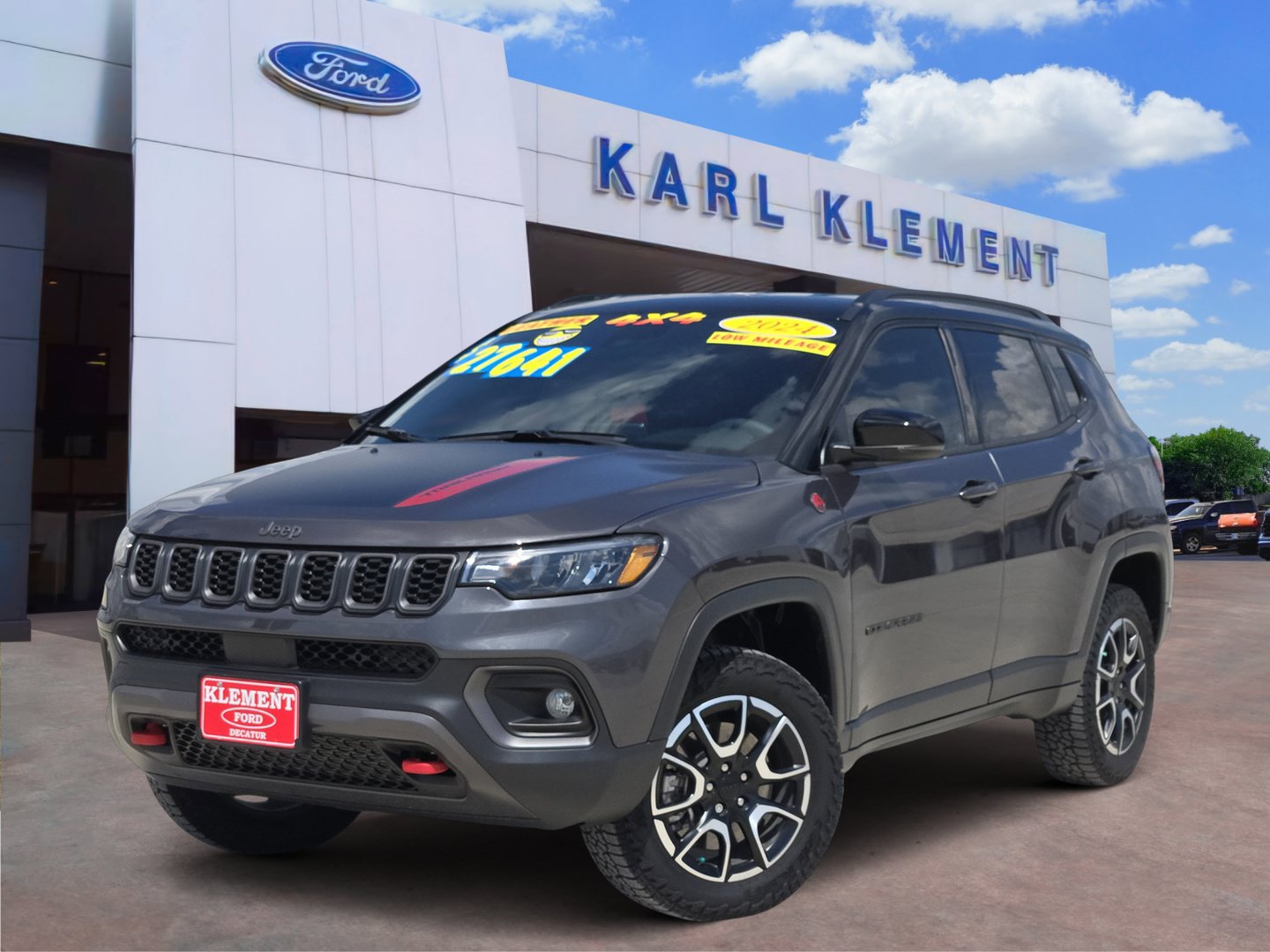 Used 2024 Jeep Compass Trailhawk