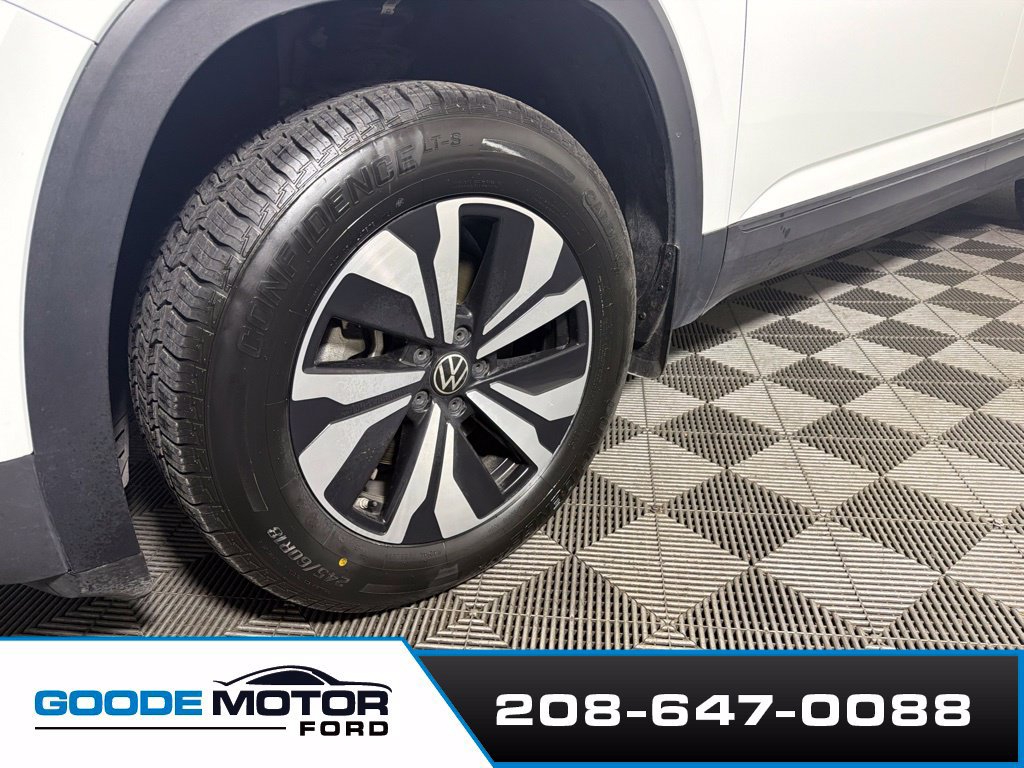 Used 2025 Volkswagen Atlas SE AWD/4WD image 27