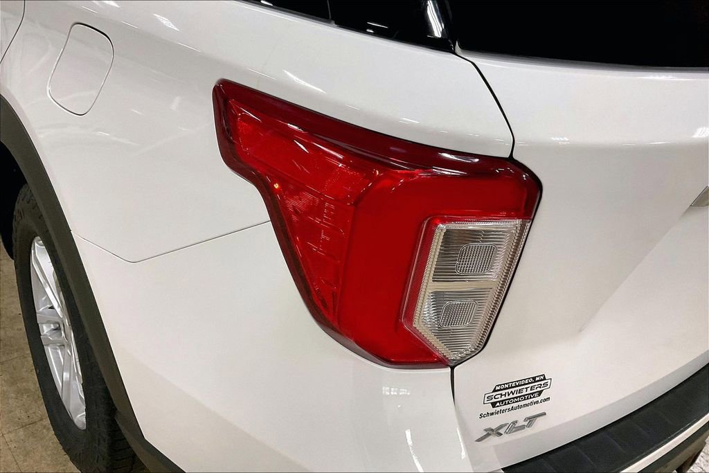 Certified 2020 Ford Explorer XLT w/ Equipment Group 202A AWD/4WD image 29