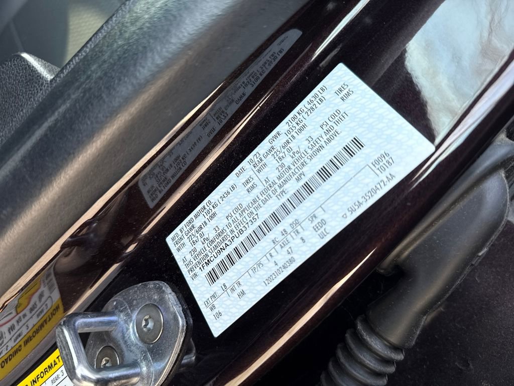 Certified 2023 Ford Escape ST-Line Select w/ Tech Pack #2 image 17