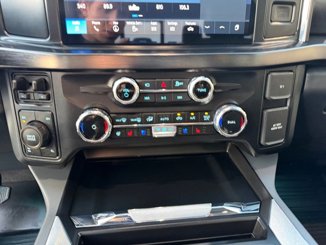 Certified 2025 Ford F350 Lariat w/ Black Appearance Package AWD/4WD image 31