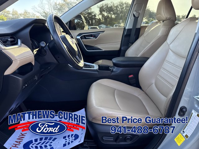 Used 2023 Toyota RAV4 XLE Premium FWD image 9