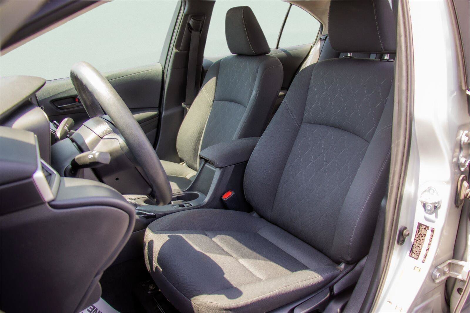 Used 2024 Toyota Corolla LE FWD image 8