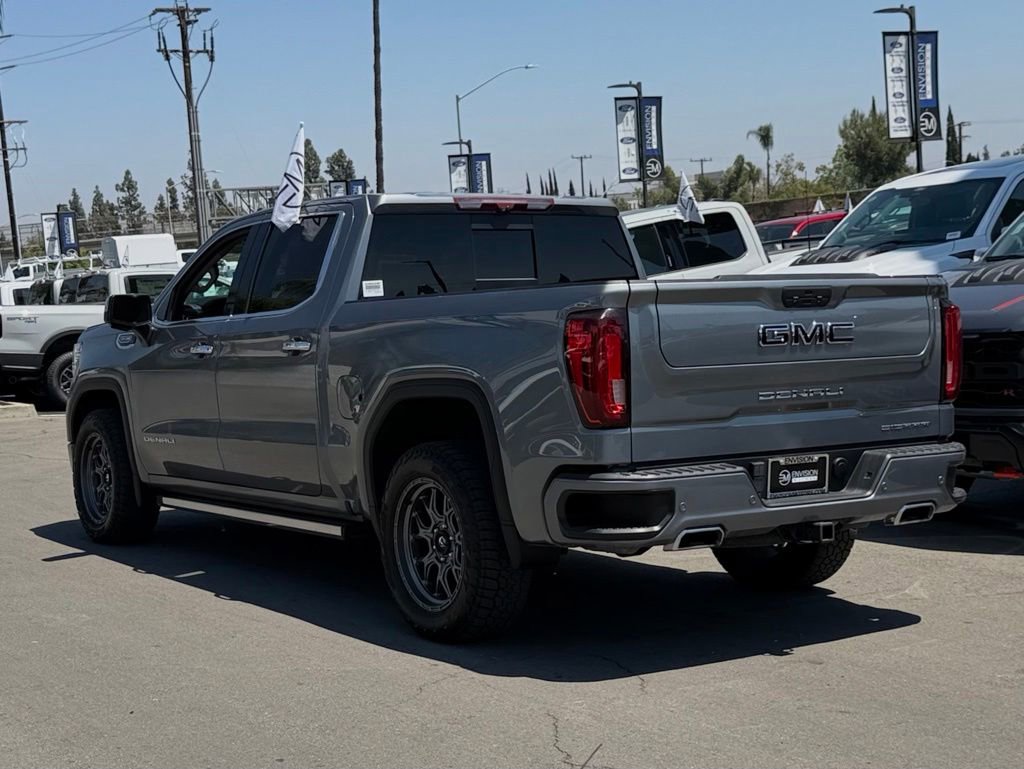 Used 2021 GMC Sierra 1500 Denali w/ Denali Ultimate Package AWD/4WD image 7