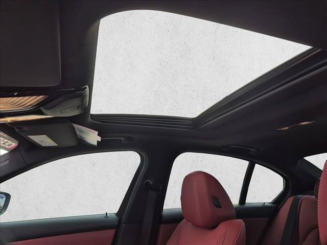 Used 2025 BMW 330i Sedan w/ Premium Package RWD image 16