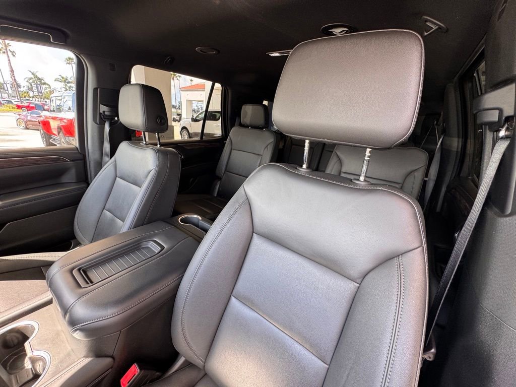 Used 2022 Chevrolet Tahoe Z71 w/ Luxury Package image 20