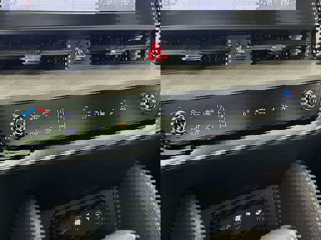 Used 2023 Kia Sportage X-Line w/ X-Line Premium Package image 20