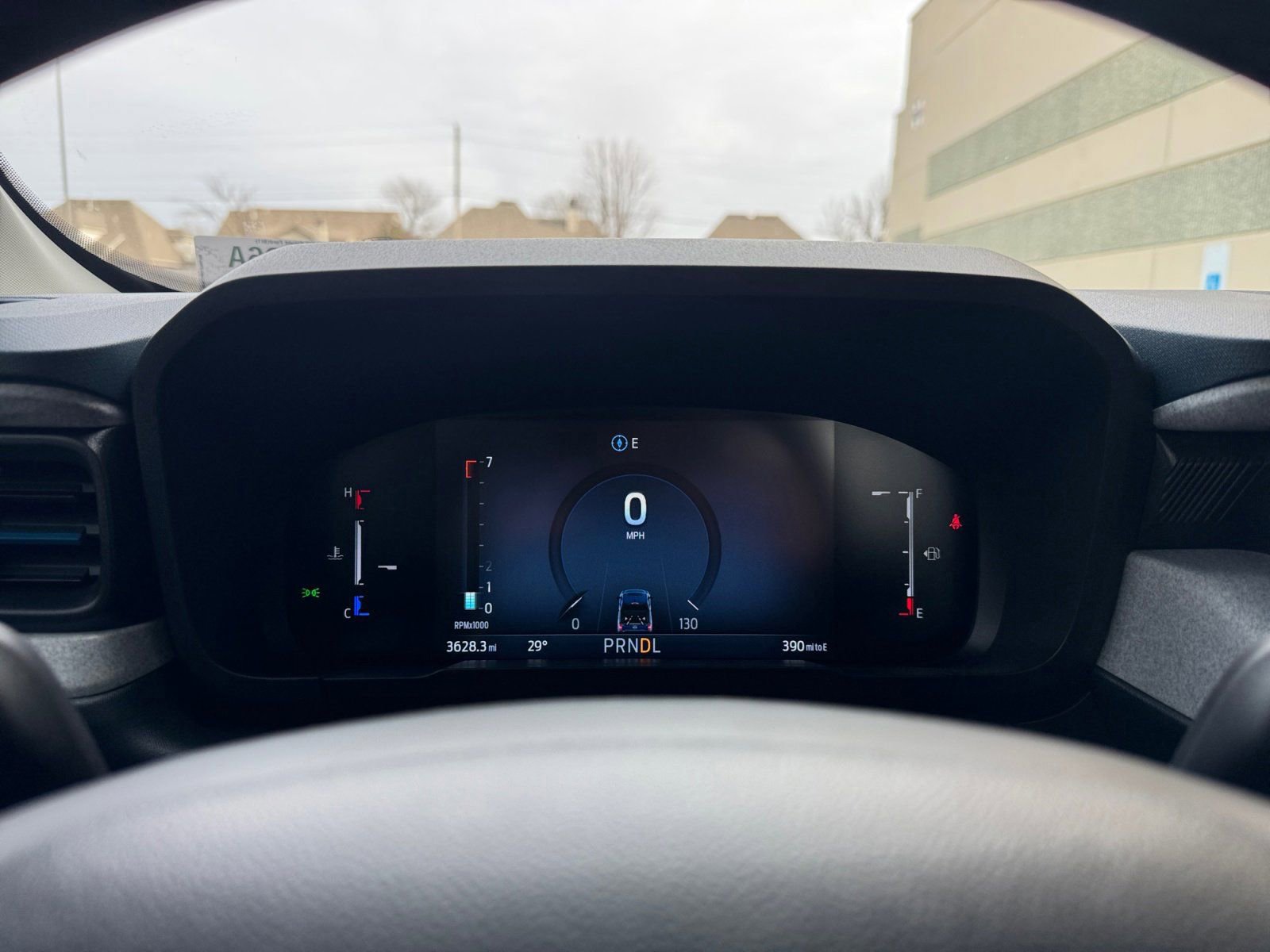 Certified 2025 Ford Maverick XLT w/ XLT Luxury Package image 32