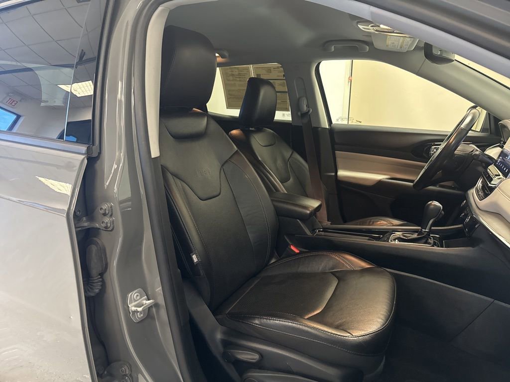 Used 2022 Jeep Compass Limited image 41