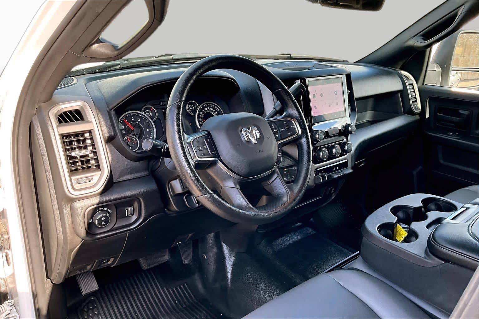 Used 2026 RAM 2500 Tradesman w/ Chrome Appearance Group AWD/4WD image 18