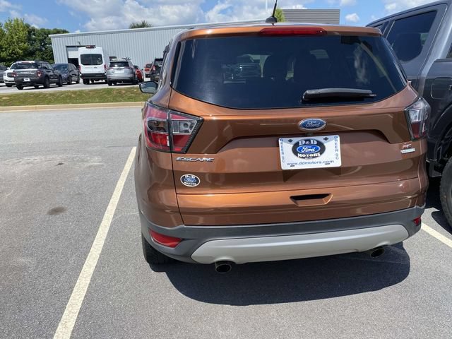 Certified 2017 Ford Escape SE FWD image 6