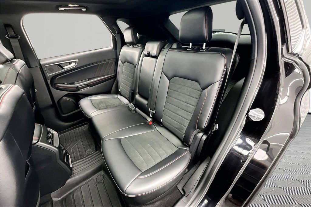 Certified 2024 Ford Edge ST-Line AWD/4WD image 26